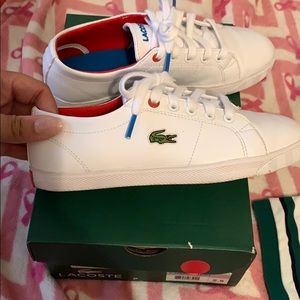 Lacoste Boys tennis shoes size 2.5.